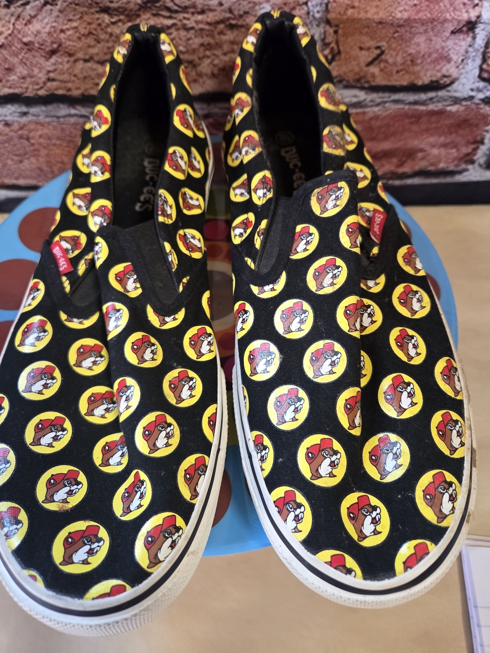 🍍Buc-ee's Slip On Tennis Shoes